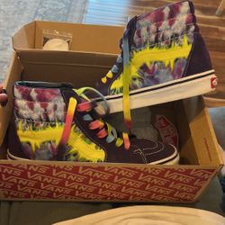 Tie Dye Vans Size 7