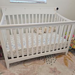 Baby / Infant Crib 