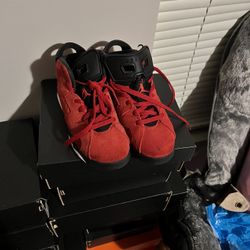Red and black 6’s size 12c kids