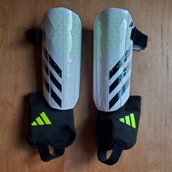 Adidas Predator Soccer Futbol Shin Guards, Size Large, Like New