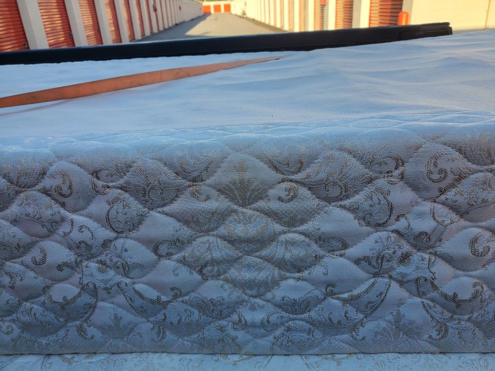 Queen Size Box Spring Can Deliver 