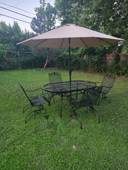Vintage wrought iron patio set