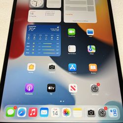 Ipad Pro 10.5 WiFi 64 Gb  Unlocked Updated Apple Pencil compatible great condition