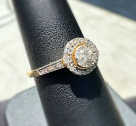 Jewelry 10k solid yellow gold  natural diamond 0.30CTW ring size 7.25