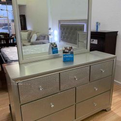 Lyssa Dresser and Mirror $10 Down Payment And Financing Available