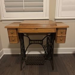 Working Antique 1910 Singer Sewing Machine 