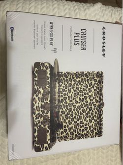 CROSLEY wireless speaker and record player