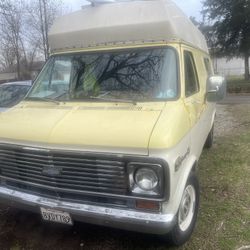 1975 Chevy G-20 Van