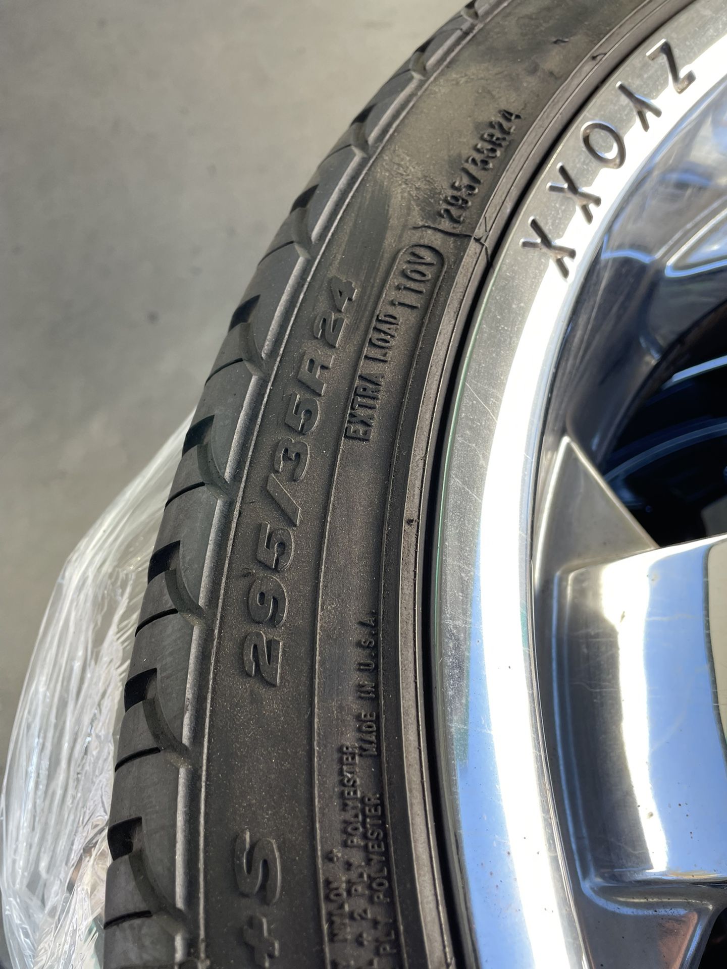 24in ZYOXX Wheels with Tires