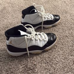 Jordan 11 retro DMP Size 9.5