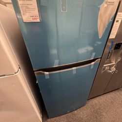 Frigidaire Top Freezer Model #FFTR1835VS