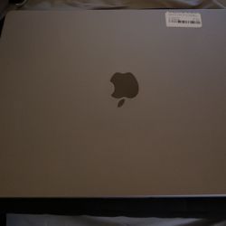 MacBook Pro M1 Pro 10-Core 16-Core GPU 16" (2021) 32GB 512GB Silver