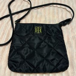 REAL Tommy Hilfiger crossbody  