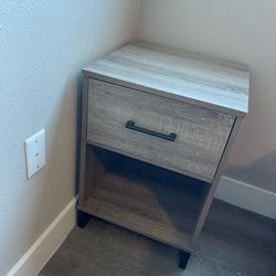 Modern Nightstands – Set of 2 Wood-Look Bedside Tables with Drawer