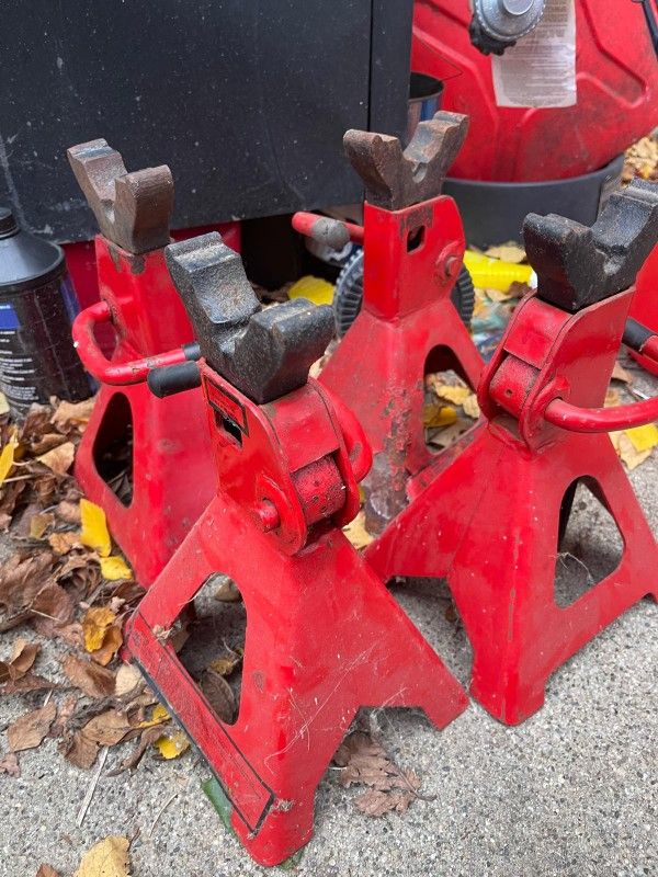 Car Liffting $20 A Pair 