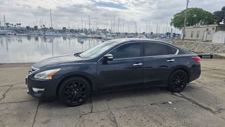 Nissan altima