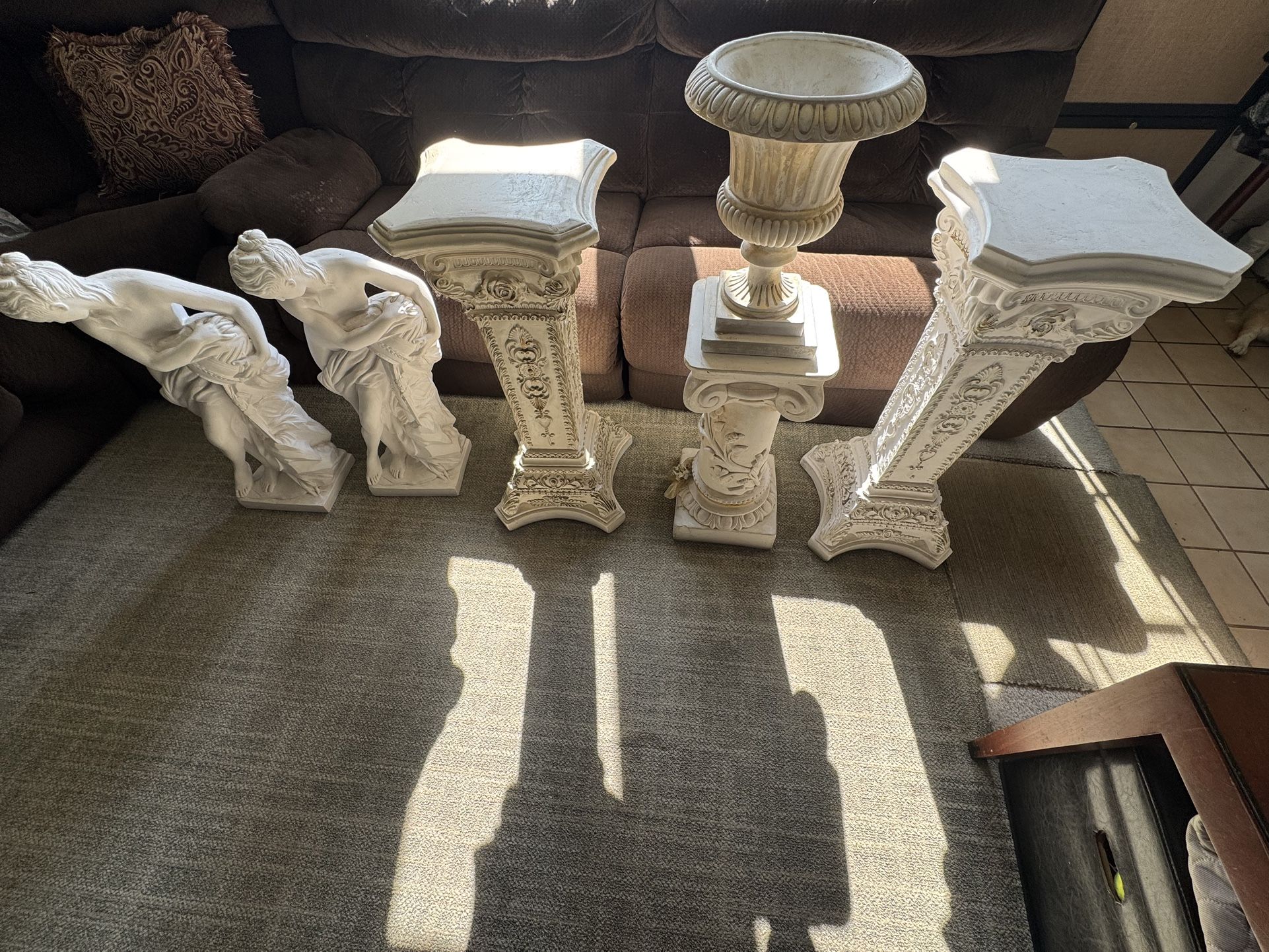 White Statues Two Lady’s Pouring Water