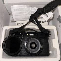 Fujifilm X100F Camera w/ box (working/as is)