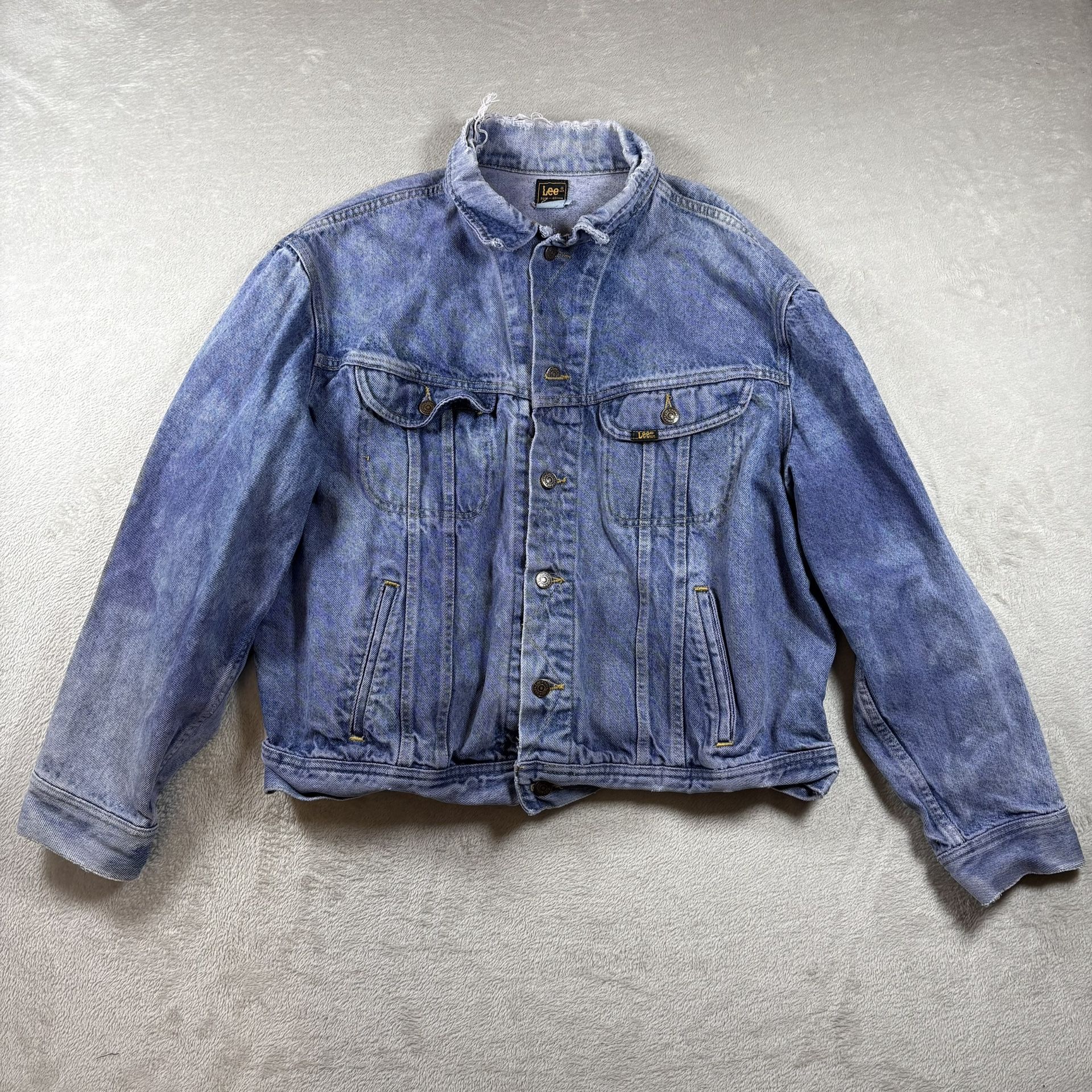 Vintage Lee Riders Men’s XL PATD-153438 Blue Jean Denim Trucker Jacket Distress