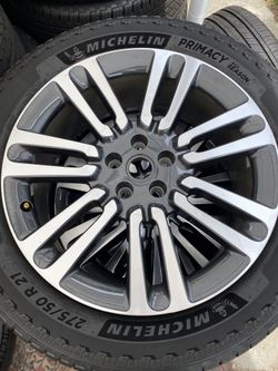 Land Rover Set Of 4 Wheels And Tires