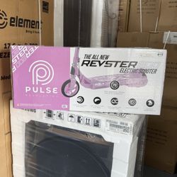 PULSE REVOLUTION REVSTER 200 - ELECTRIC SCOOTER 
