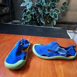 $5 Op Water Shoes For Boys Size 9/10