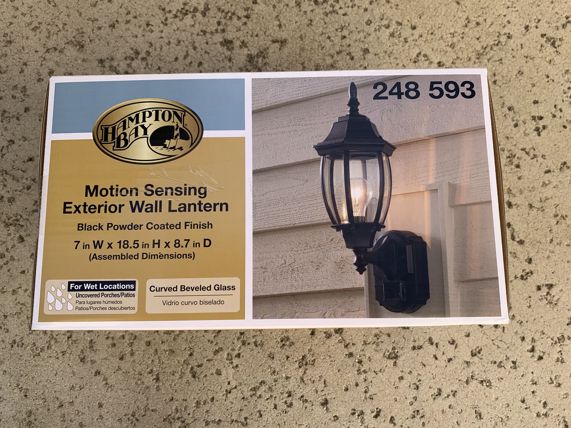 Hampton Bay Motion Sensing - Brand New