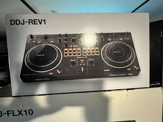Pioneer ddj-rev 1 and sennheiser studio headphones