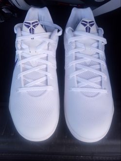 New size 8 Men's $90