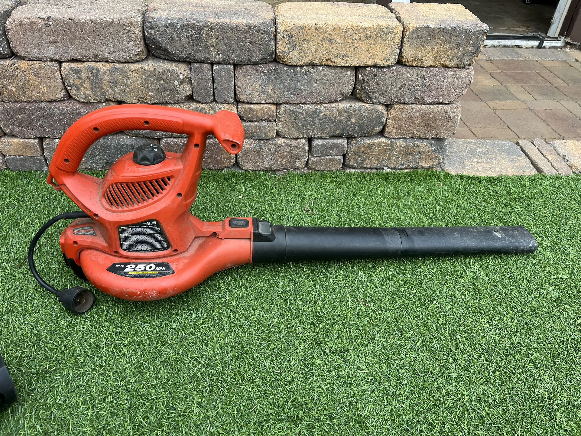 Black & Decker Leaf Blower