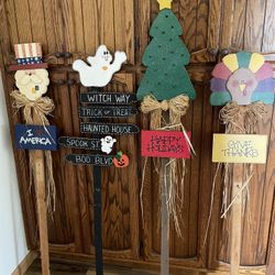 Wooden Holiday Decor Yard