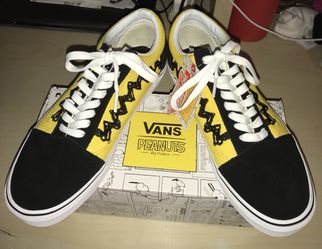 Peanuts Charlie Brown Old Skool Vans Limited Edition Size 8 Men's / Size 9.5 Women's for in Pico Rivera, CA - OfferUp