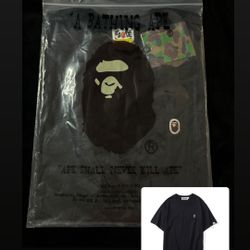 Bape Classic tee size L(send best offer)