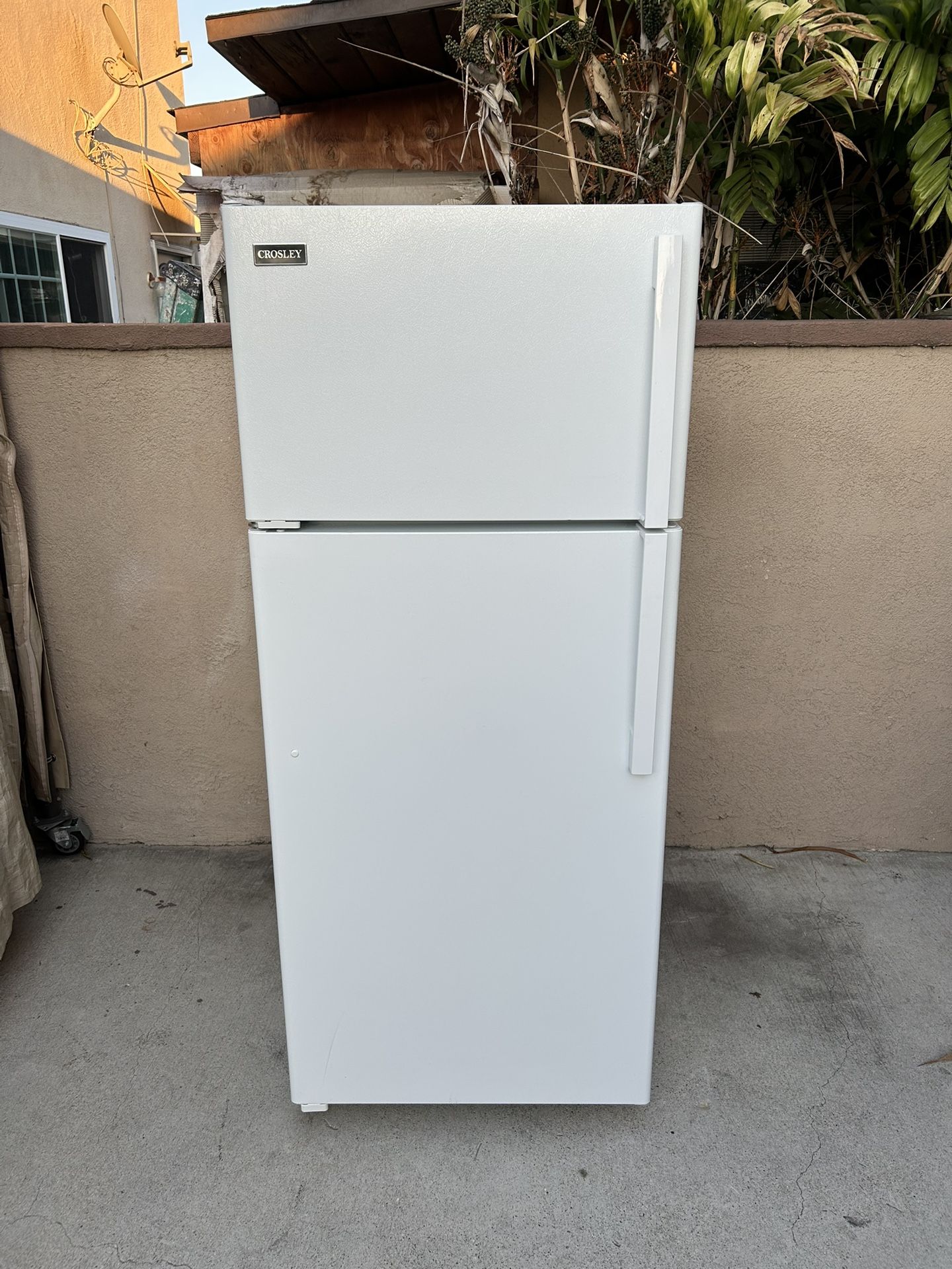 CROSLEY Fridge White 18cu Ft 28x29x67🛑👍3 MONTHS WARRANTY 