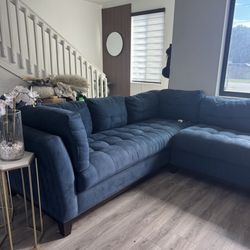 Rooms To Go Sectional Great Conditions 