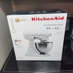 KitchenAid Classic Tilt-Head Stand Mixer