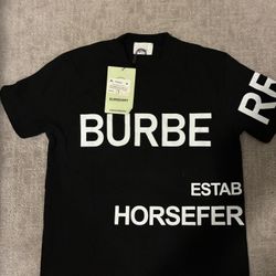 B.u.r.b.e.r.r.y T Shirt. Size Small Medium Large Xl N 2xl 