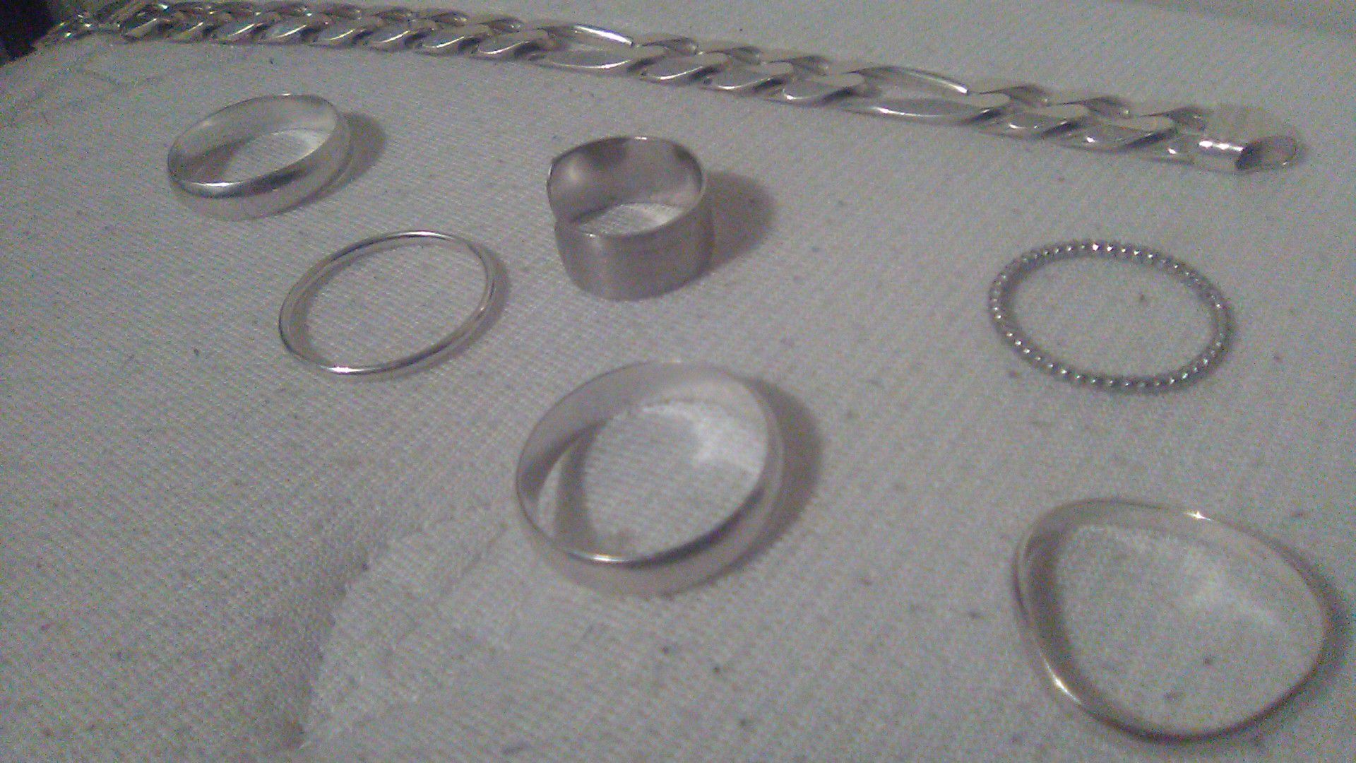 ALL 925 STERLING SILVER 7 RINGS AND 1 THICK 13 MM BRACELET