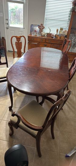 Dinning Room Table