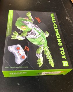 DOLGZIS Upgrade Wall Crawler Gecko With Gift Card, Rechargeable Remote Control
