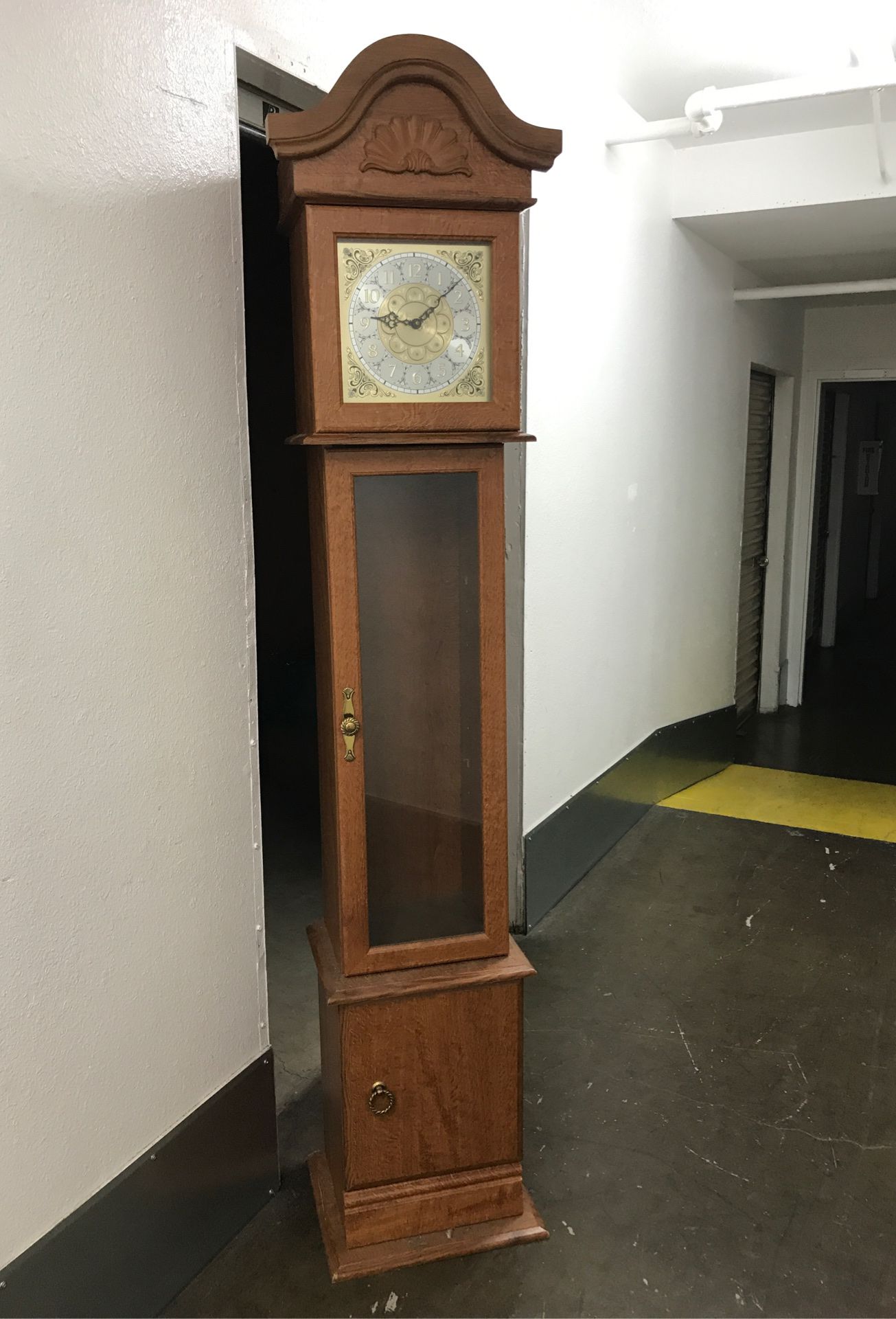 Clock, chimes with storage