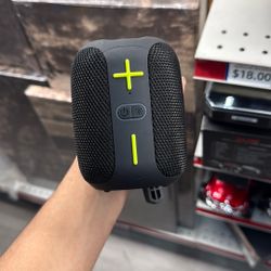 fuzix portable speaker bluetooth speaker  