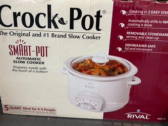 Slow cooker