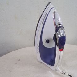 Black Decker Iron