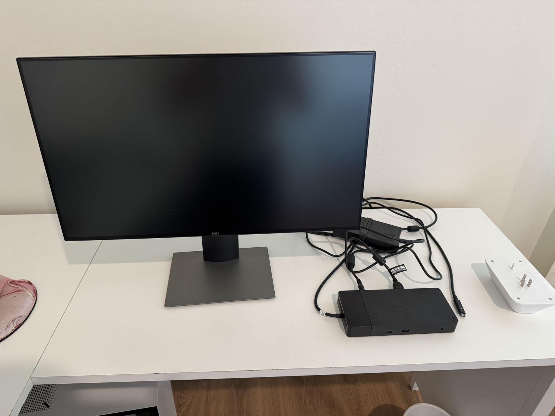 Dell Monitor And Docking Station