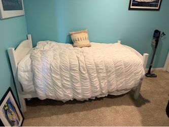 Twin bed & frame