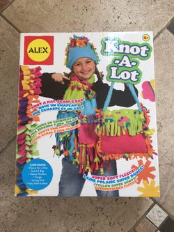 NWT Knot a lot craft