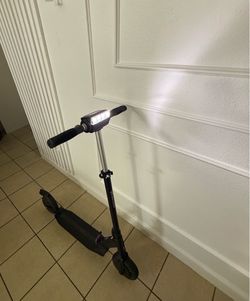 Electric scooter