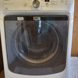 Maytag Maxima XL High-Efficiency Electric Dryer. 