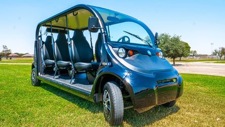 GEM E6 Golf Cart – $10,000 | $14,900 New